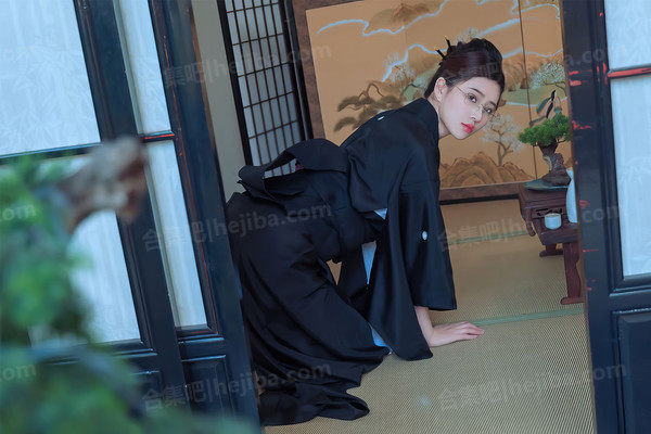 年年nnian  第88套写真图集 未亡人[50P-221.4M]