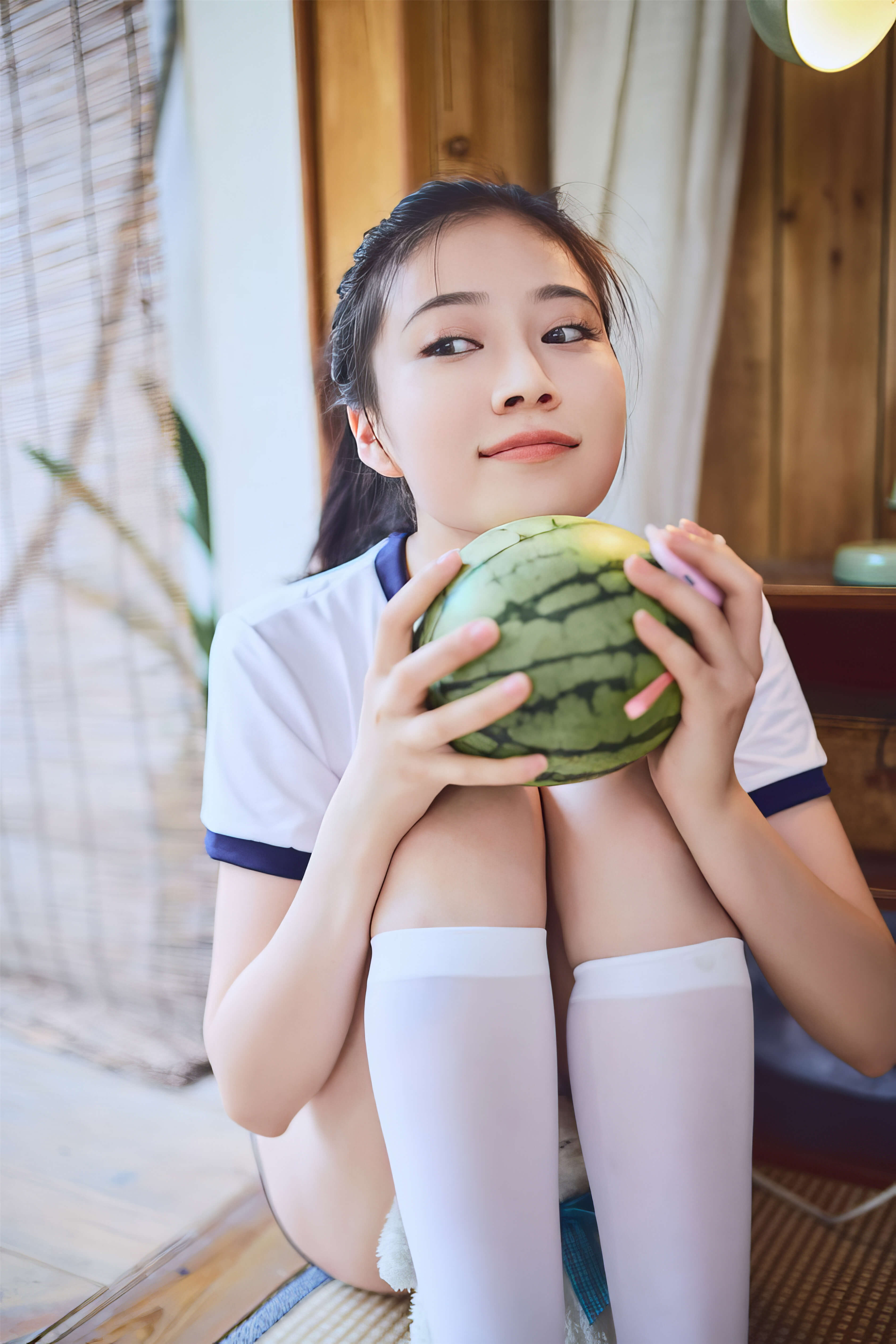 年年nnian全套写真套图合集以及视频资源分享下载